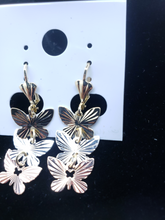 Cargar imagen en el visor de la galería, Tri color flapping butterflies