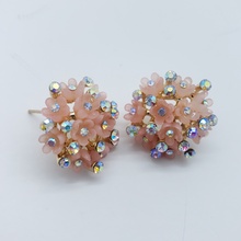 Load image into Gallery viewer, Blooming pink rose with clear crystals (set)