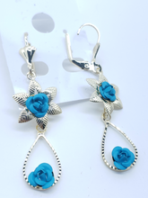 Cargar imagen en el visor de la galería, Small light blue rose with a swinging blue crystal rose