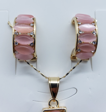 Cargar imagen en el visor de la galería, Pink Crystal row with clear crystals