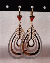 Cargar imagen en el visor de la galería, Tri Color balloon hoop earrings