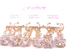 Load image into Gallery viewer, Comparted clear crystal square