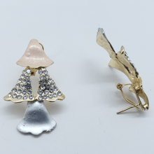 Load image into Gallery viewer, Multi color laminated ribbon with net design and clear crystals