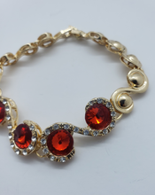 Cargar imagen en el visor de la galería, Large red crystal circles surrounded with clear crystals (set)