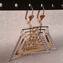 Load image into Gallery viewer, Tri - color large trapezoids