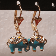 Cargar imagen en el visor de la galería, Small cyan color elephants