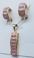 Cargar imagen en el visor de la galería, Pink Crystal row with clear crystals