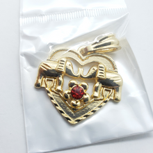Load image into Gallery viewer, Hollow heart with two elephants and a red crystal - Rosina Jewlery
