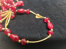 Load image into Gallery viewer, Dark red circle and diamond shaped crystal bangle with hanging pendant
