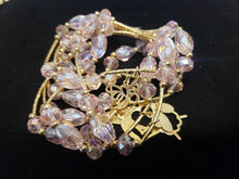 Cargar imagen en el visor de la galería, Clear multi size crystal bangle with hanging pendants
