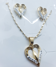 Load image into Gallery viewer, Hollow white heart with clear crystals (set)
