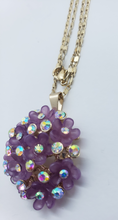 Cargar imagen en el visor de la galería, Purple blooming rose with clear crystals (set)

