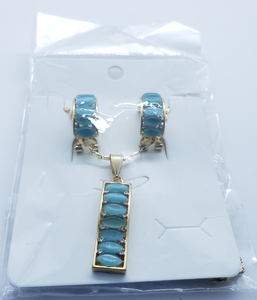 Light blue crystal row with crystals (set)
