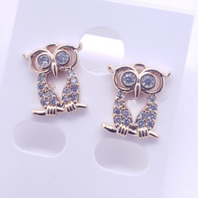Load image into Gallery viewer, Hollow clear eye Owl with clear crystals

